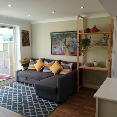باري Spacious Townhouse With Sea Views Near Cardiff المظهر الخارجي الصورة