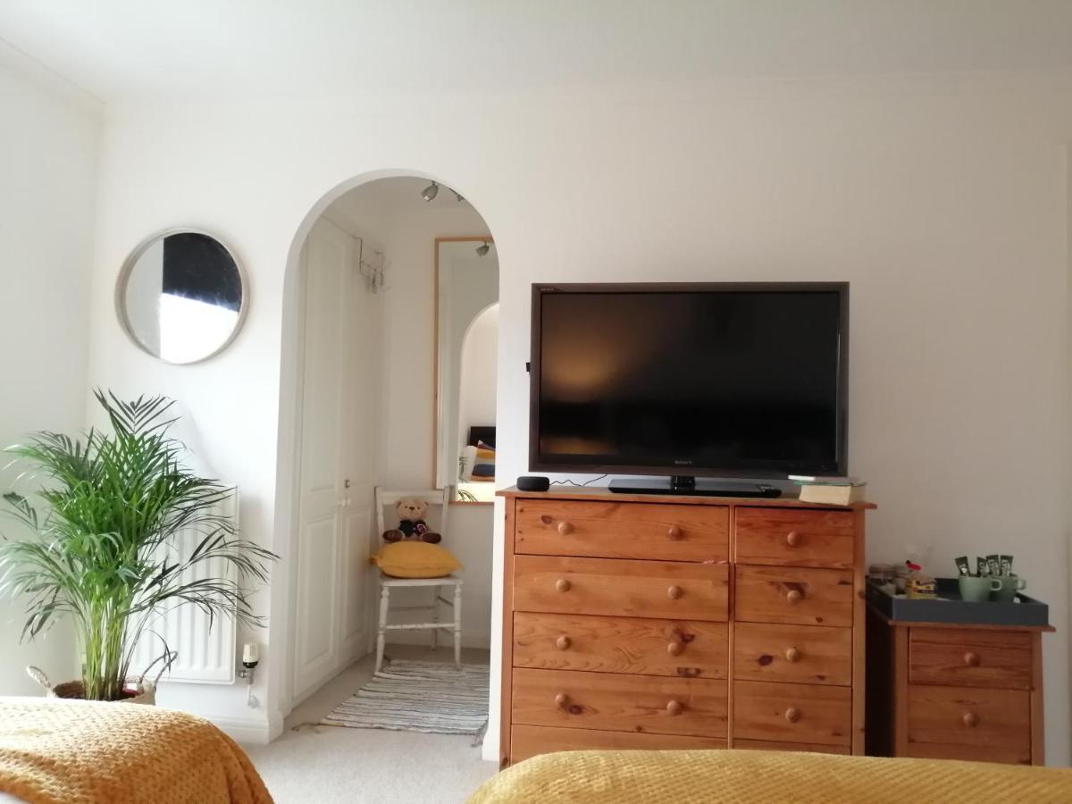 باري Spacious Townhouse With Sea Views Near Cardiff المظهر الخارجي الصورة