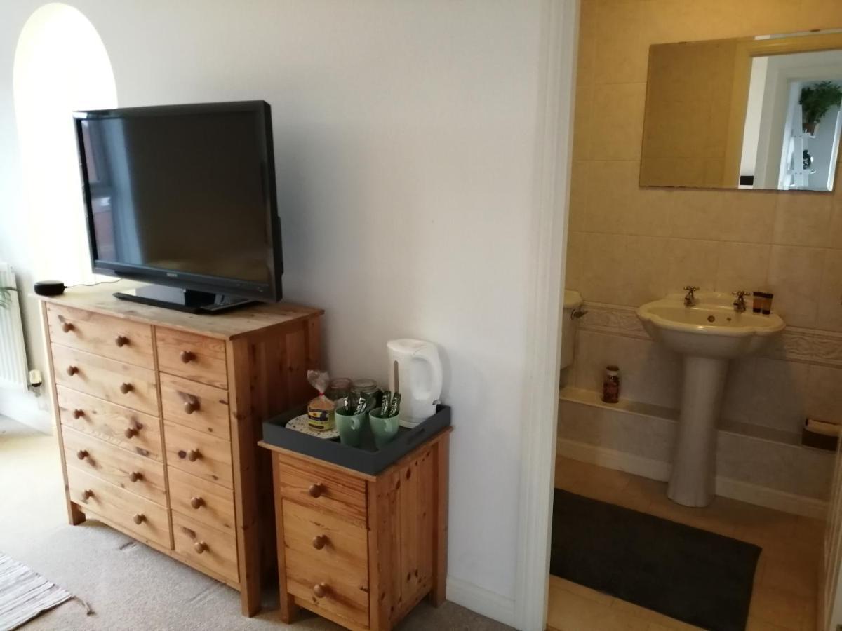 باري Spacious Townhouse With Sea Views Near Cardiff المظهر الخارجي الصورة